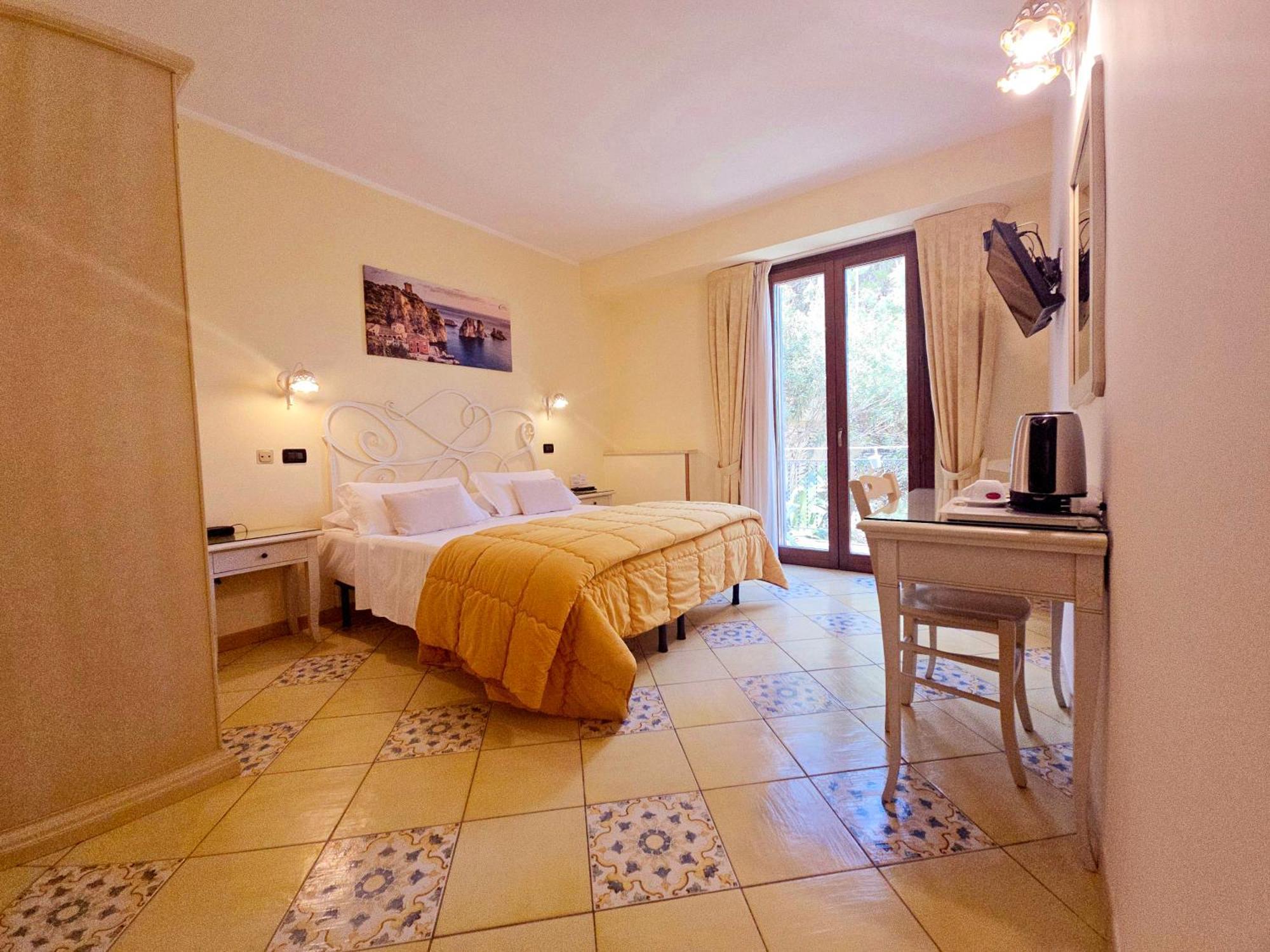 Hotel Cala Marina Castellammare del Golfo Dış mekan fotoğraf